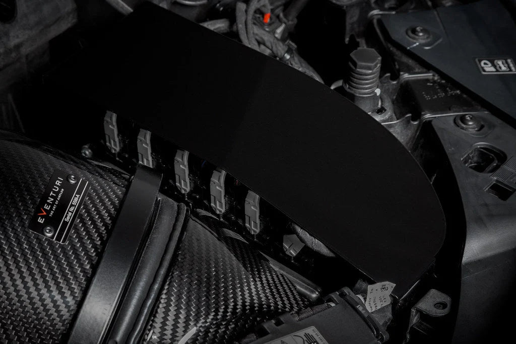 Eventuri Mercedes AMG A45 CLA45 Black Carbon Intake System