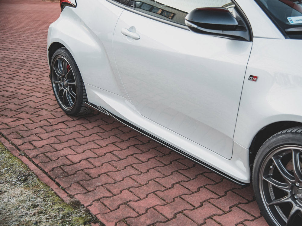 Maxton Design Side Skirts Diffusers V1 Toyota GR Yaris Mk4 (2020-) – product view 3