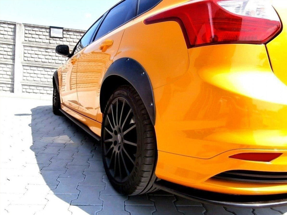MAXTON DESIGN FENDERS EXTENSION FORD FOCUS ST MK3 (2012-2014)