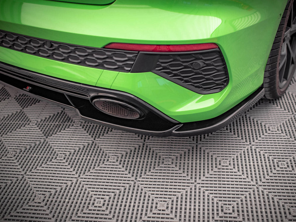 MAXTON DESIGN CENTRAL REAR SPLITTER AUDI RS3 SEDAN 8Y