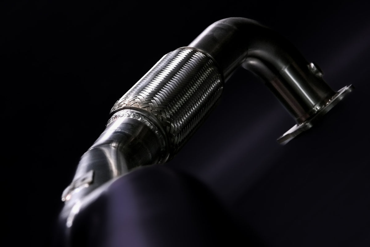CE Mk6 R Downpipe – product view 4