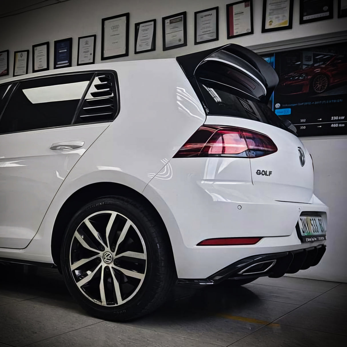 MONTIGENIX CLUBSPORT WING GOLF 7