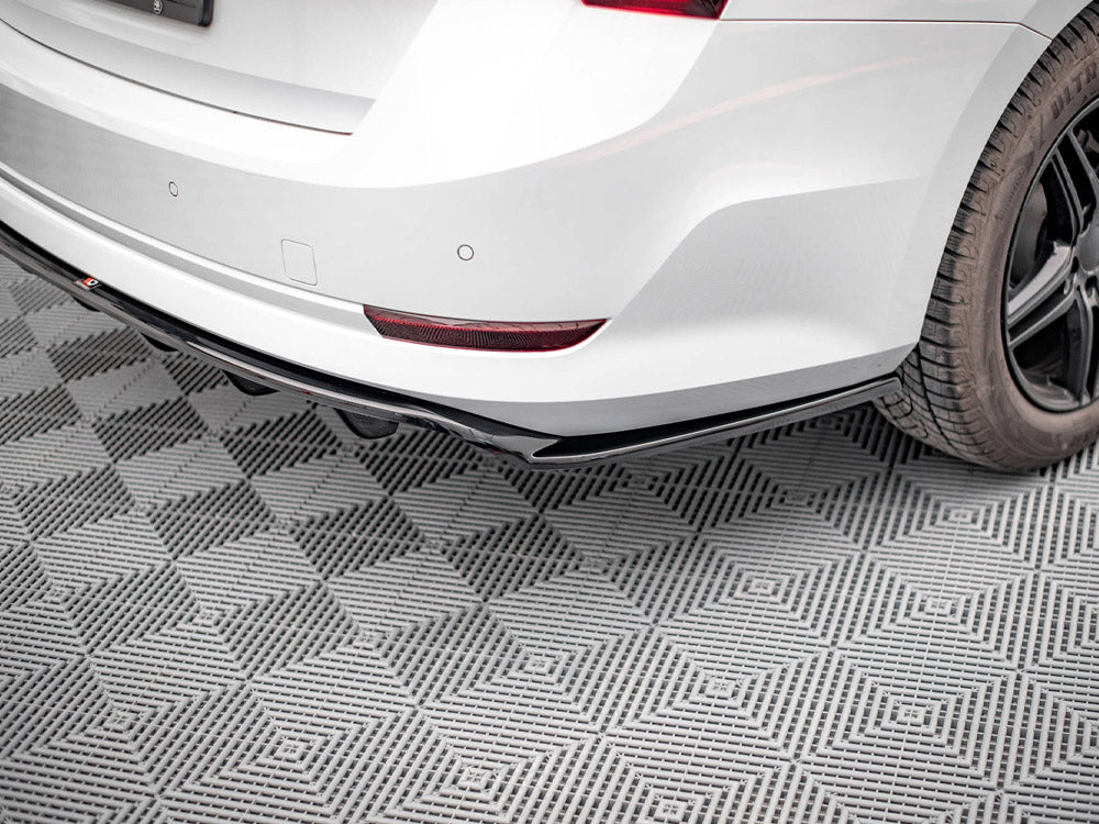 MAXTON DESIGN REAR SPLITTER VERTICAL BARS SKODA OCTAVIA MK4 — photo 4