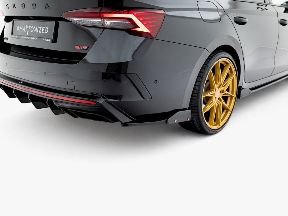 MAXTON DESIGN REAR SIDE SPLITTERS V.4 WITH FLAPS SKODA OCTAVIA RS MK4 — photo 3