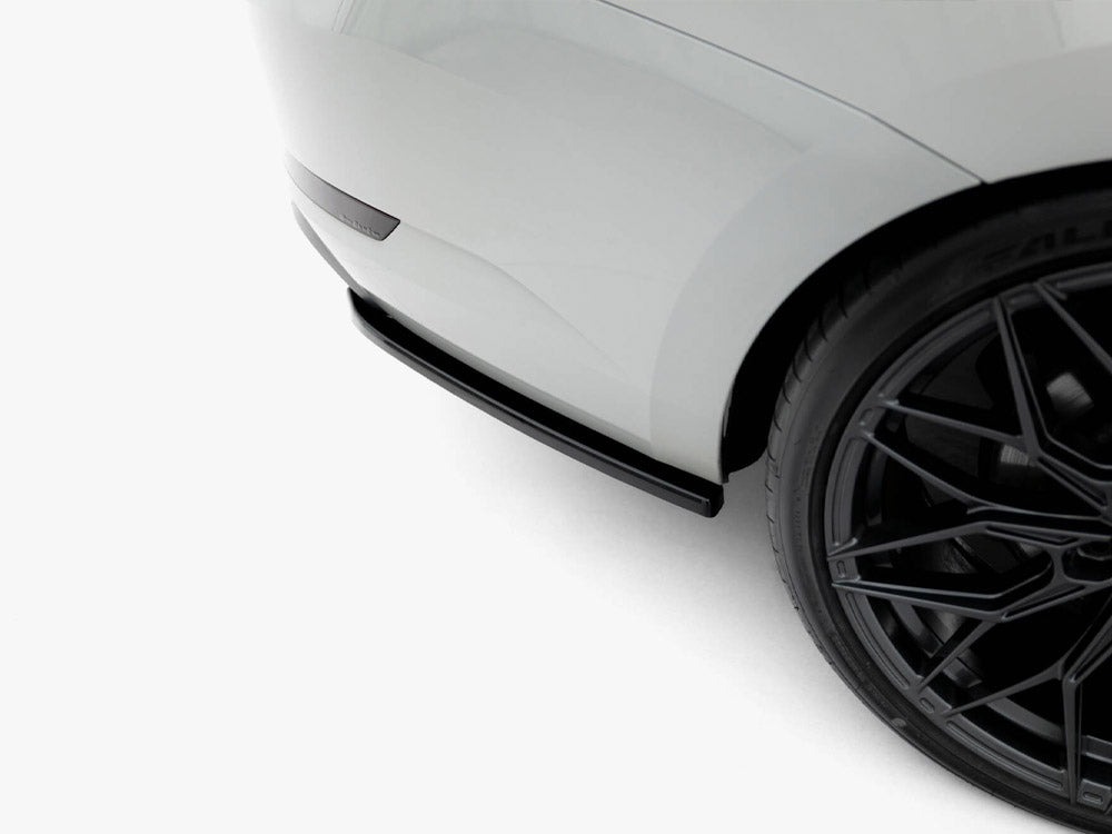 MAXTON DESIGN REAR SIDE SPLITTERS V.2 SKODA SUPERB LIFTBACK / COMBI MK3 — photo 4