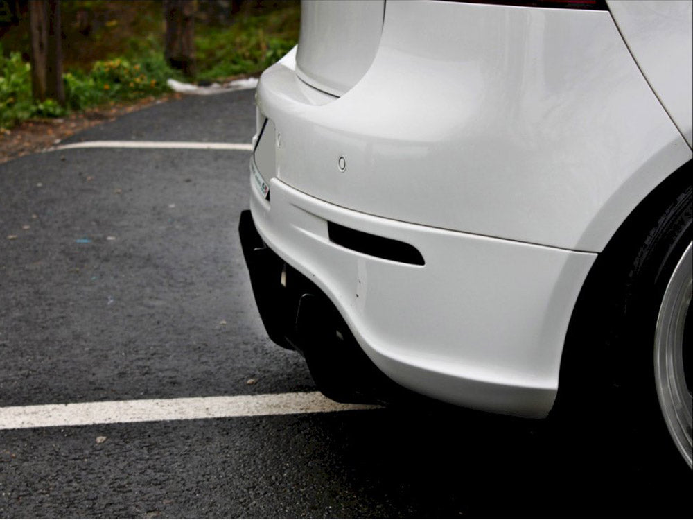 MAXTON DESIGN REAR DIFFUSER VW GOLF R32 MK5 — photo 4