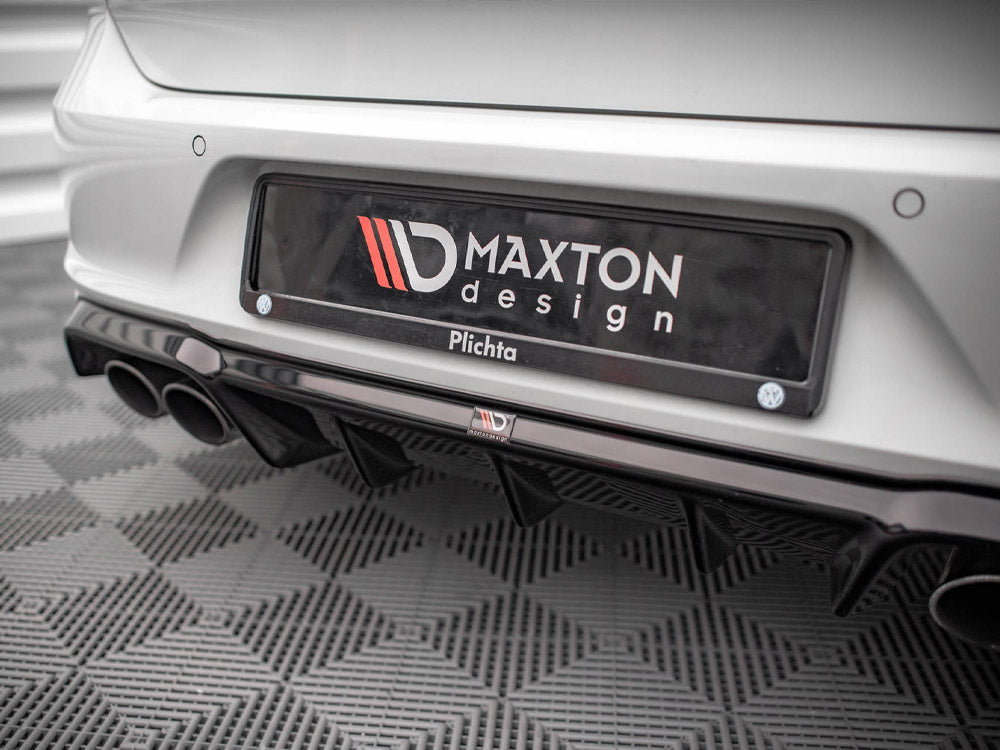 Maxton Design Rear Valance VW Mk7 R – Prefacelift — photo 4