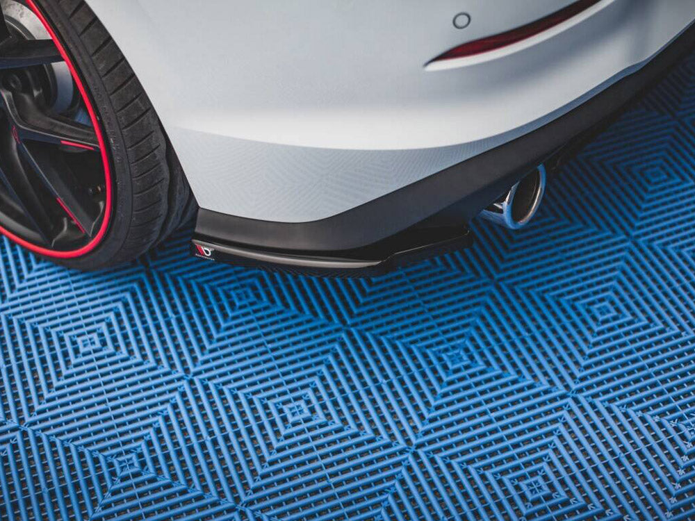 MAXTON DESIGN REAR SIDE SPLITTERS VOLKSWAGEN GOLF 8 GTI — photo 4