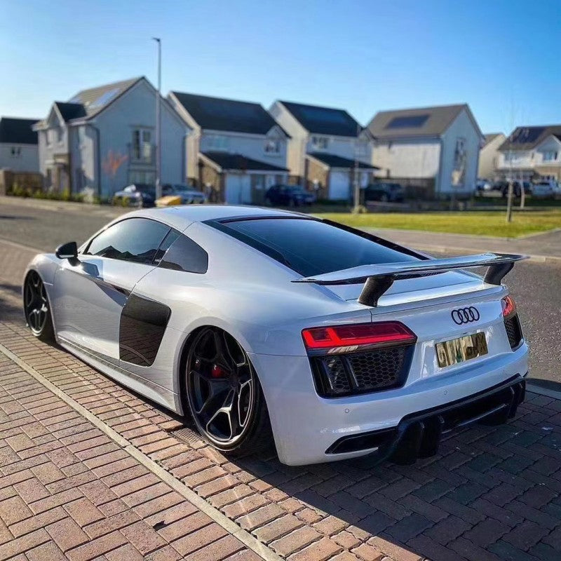 R8 15-18 carbon fiber front lip / diffuser / wing