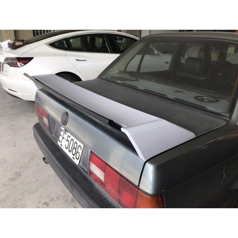 E30 M3 style boot spoiler