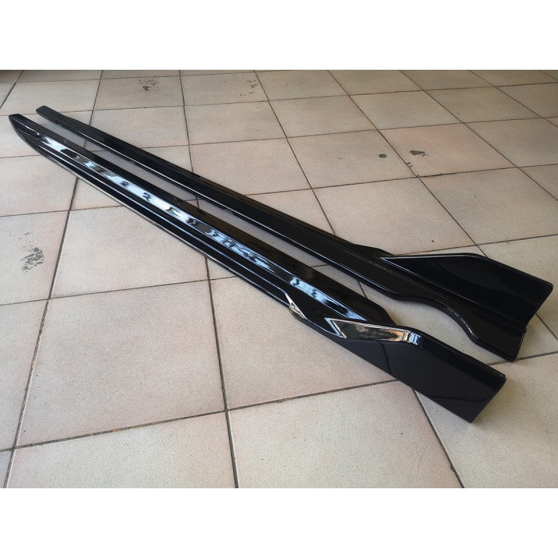 G05 X5 BW Style side skirts