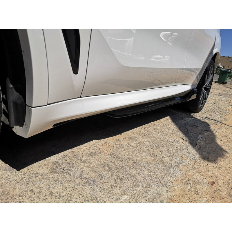 G05 X5 BW Style side skirts