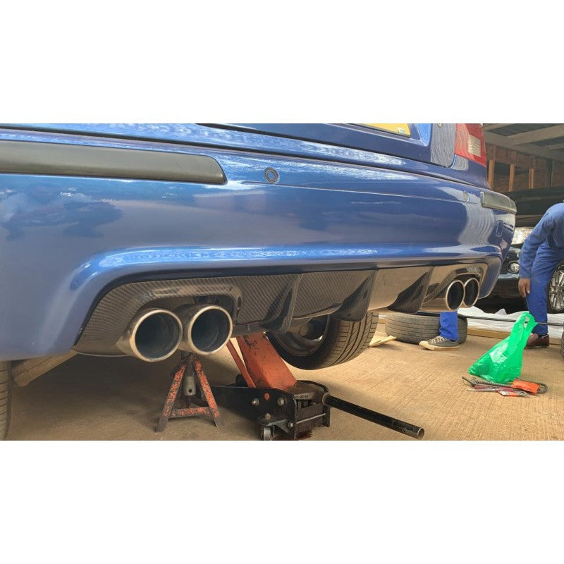 E39 M5 E-style carbon fiber rear diffuser