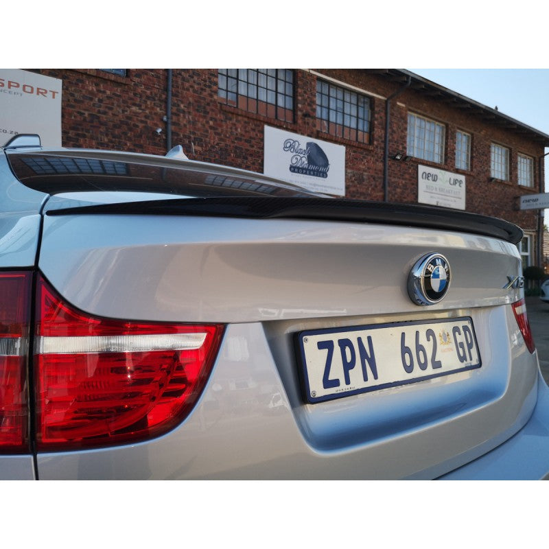E71 X6 P style carbon fiber boot spoiler