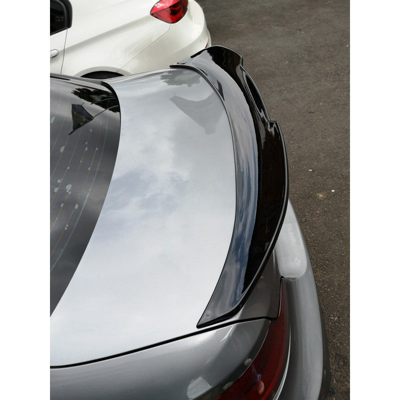 E82 PSM style gloss black boot spoiler