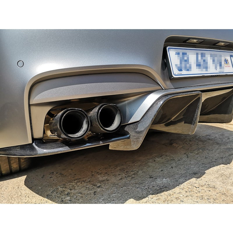 F12 F13 F06 M6 V style carbon rear diffuser