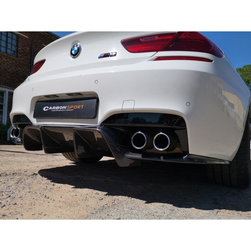 F12 F13 F06 M6 V style carbon rear diffuser