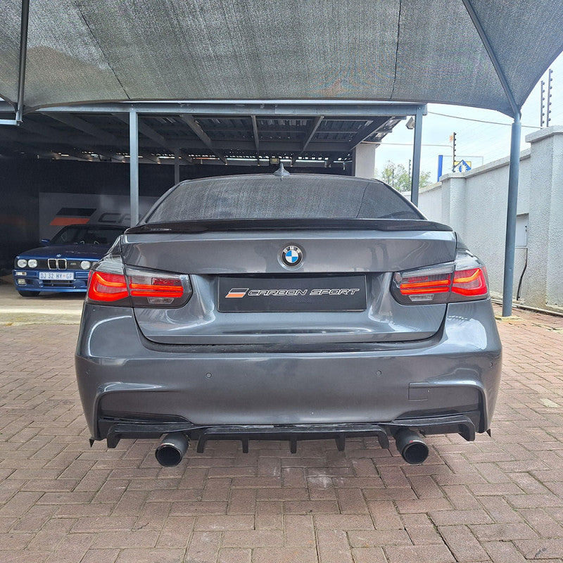 F30 LCI facelift tail light