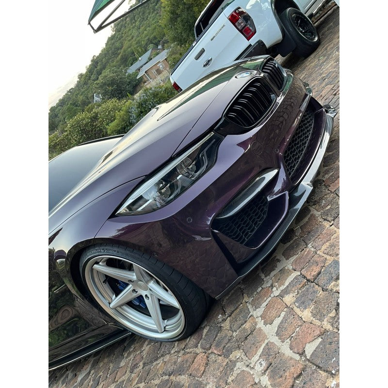 F80 M3 / F82 M4 CS style carbon fiber front lip