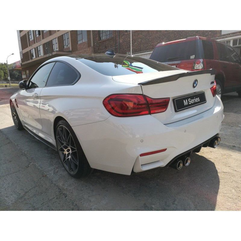 F82 M4 MP style carbon fiber boot spoiler