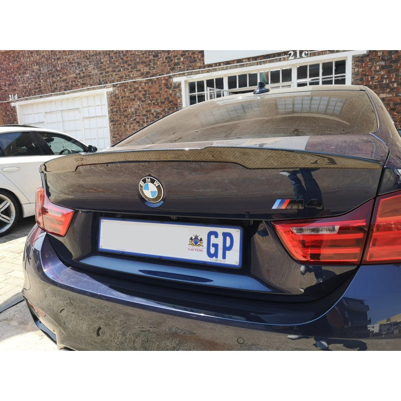 F82 M4 MP style carbon fiber boot spoiler