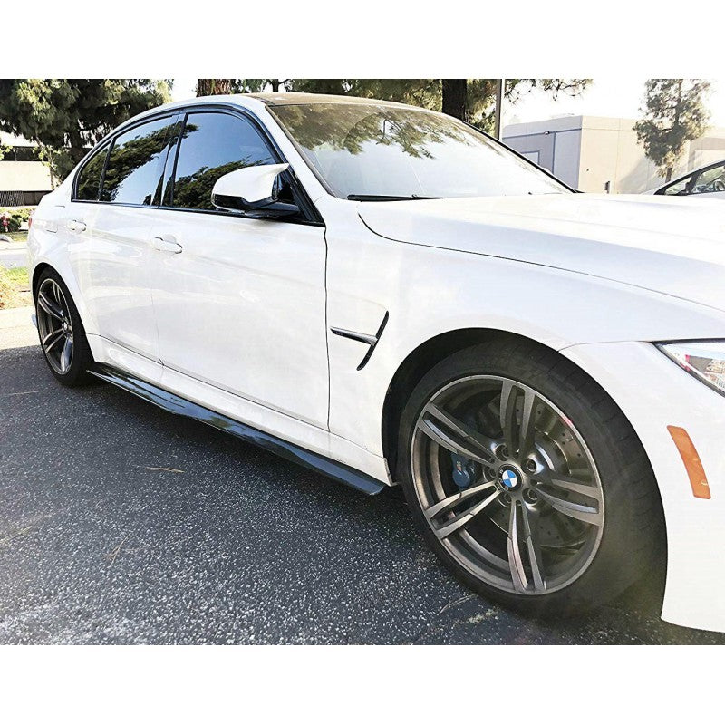 F82 M4 PSM style carbon fiber side skirts
