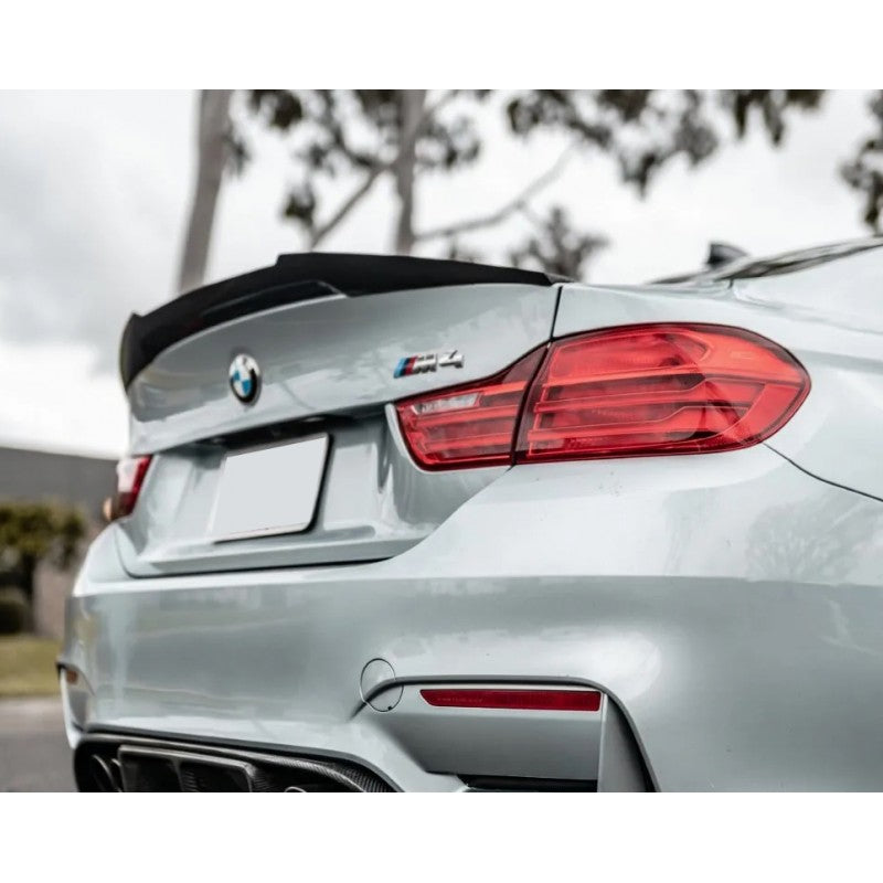 F82 M4 V style carbon fiber boot spoiler