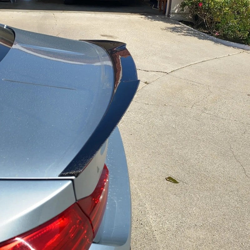 F82 M4 V style carbon fiber boot spoiler