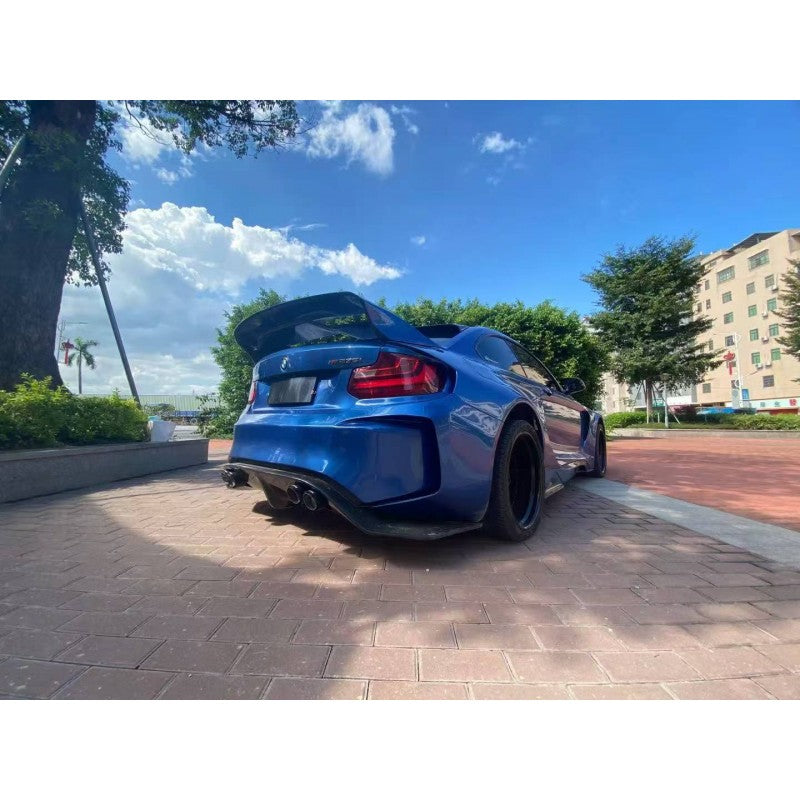 F87 M2 DW pro style bodykit