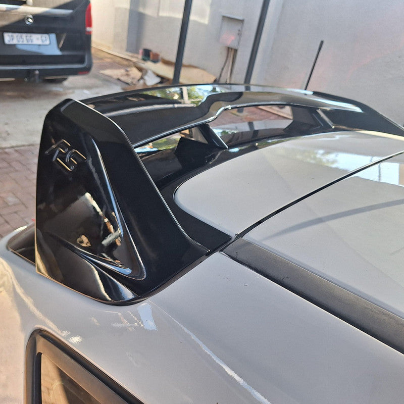 Ford Focus MK3 RS style roof spoiler