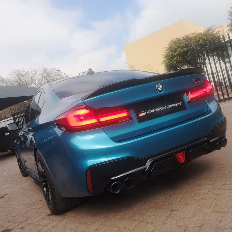 G30 F90 CS style rear diffuser w/LED