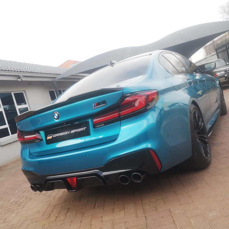 G30 F90 CS style rear diffuser w/LED