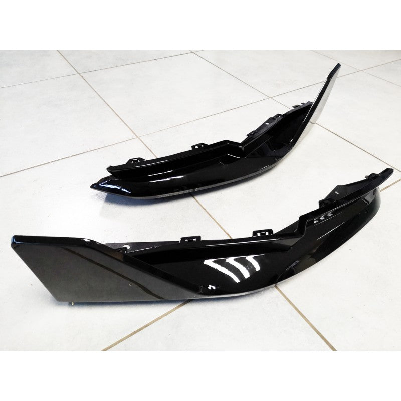 G80 M3 MP style gloss black rear splitters