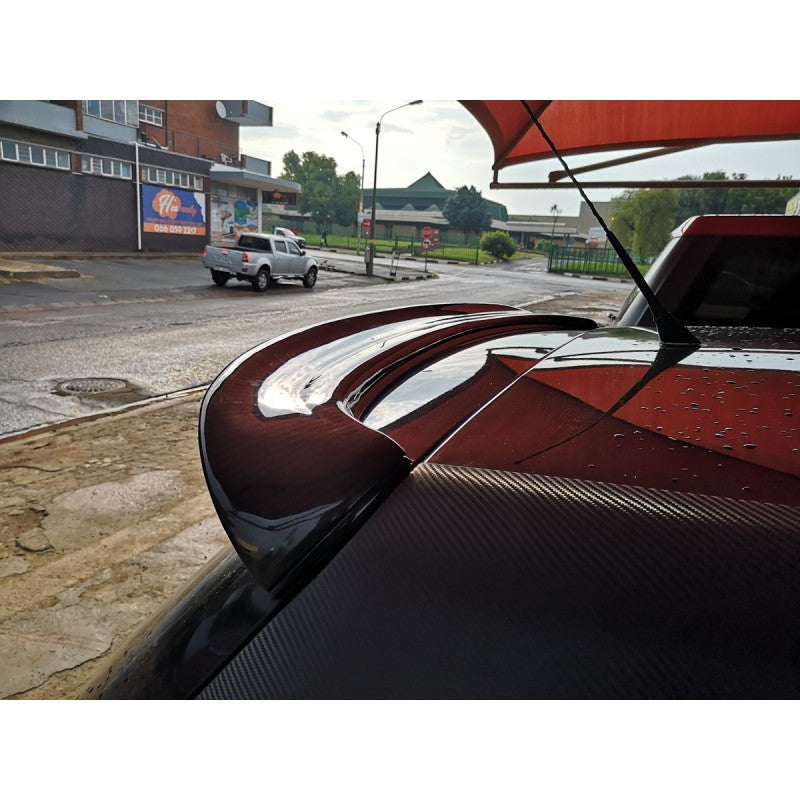 Golf 5 GTI OS-Style carbon fiber roof spoiler