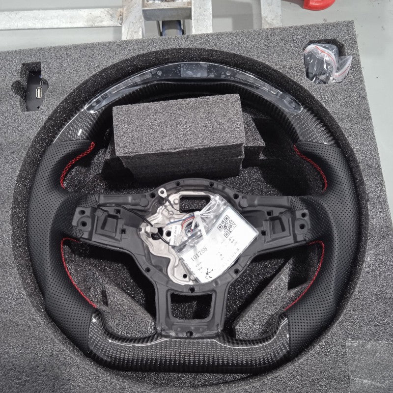 Golf 7 OHC LED carbon fiber steering wheel
