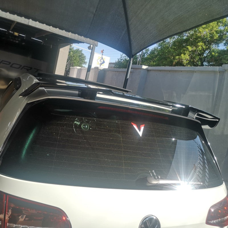 Golf 7 Razor style roof spoiler