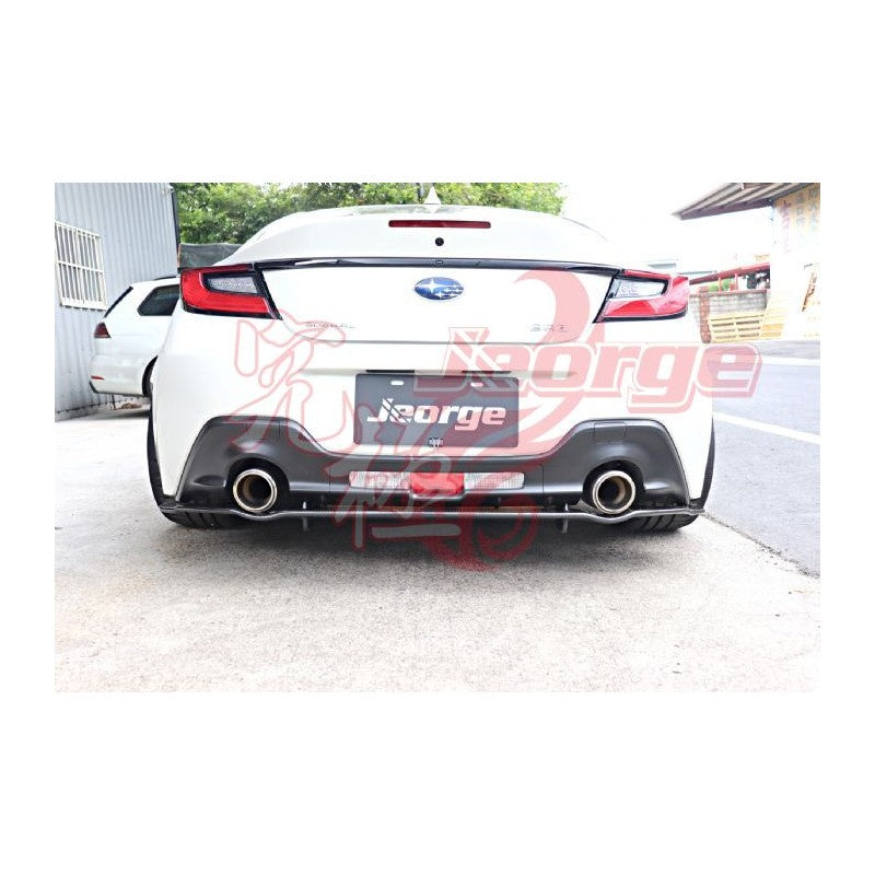 GR86 22+ GR-style carbon fiber rear diffuser