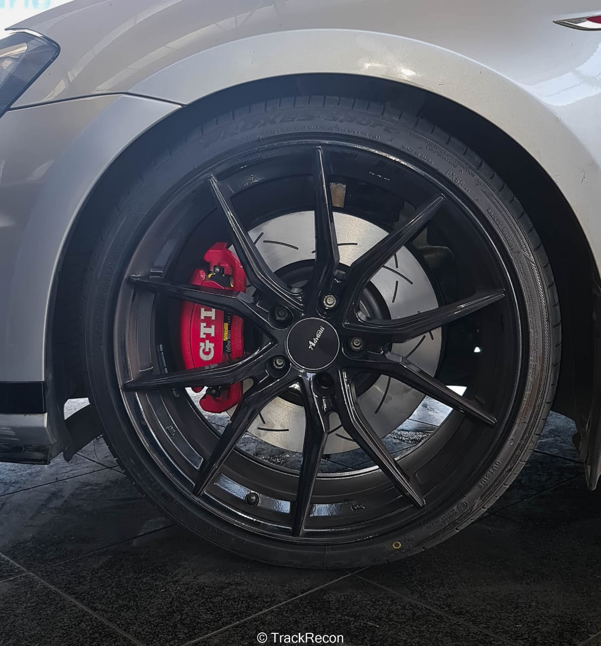 JBS 1 PIECE HEAT TREATED & GROOVED FRONT DISCS (VW GOLF MK7 R)