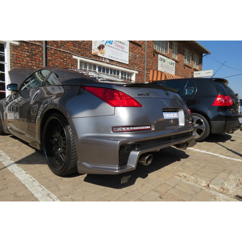 Nissan 350Z RS style rear bumper
