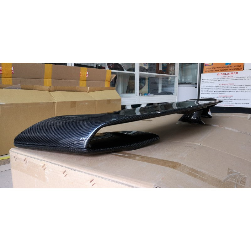 Nissan skyline R35 carbon fiber boot spoiler