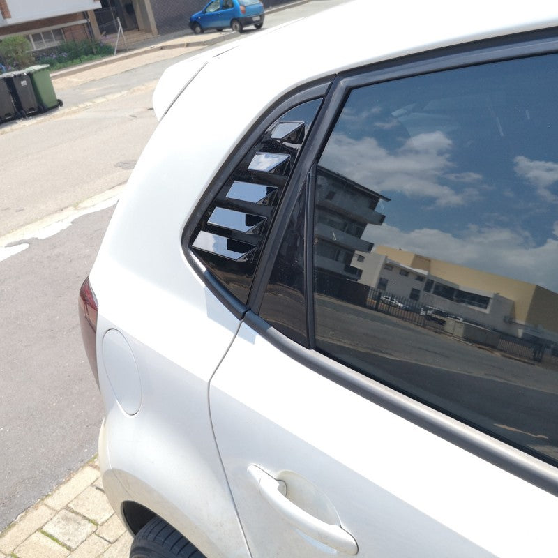 Polo 6 window louver