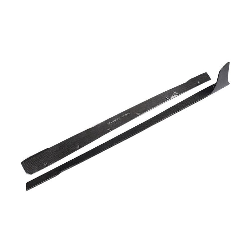 R8 06-15 carbon fiber side skirts
