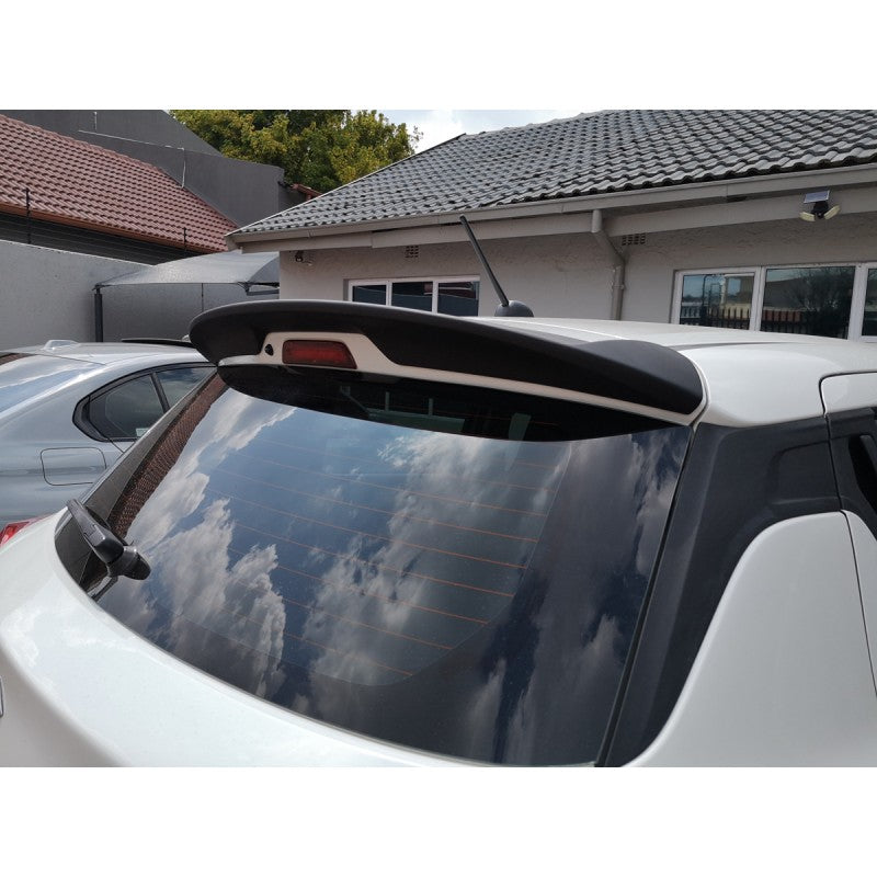 Suzuki Swift 17+ roof spoiler