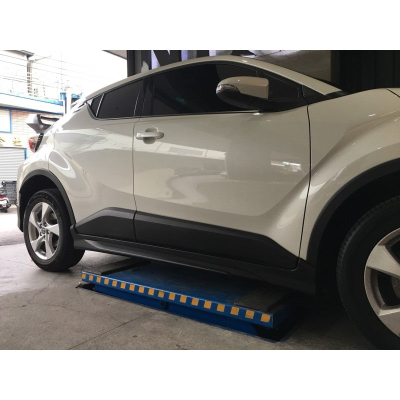 Toyota CHR 17-19 M-style side skirt