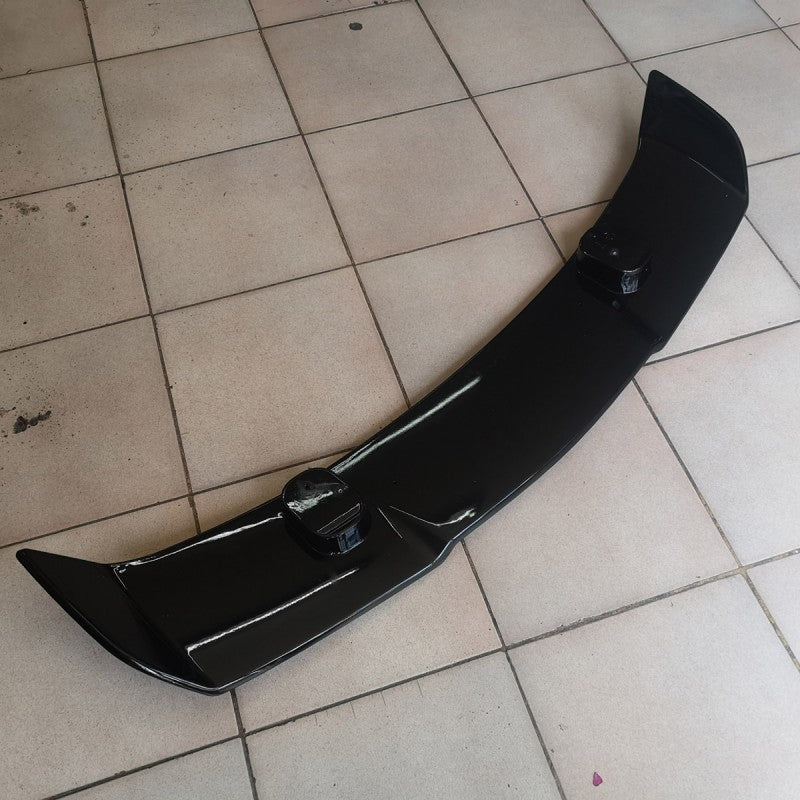 Universal Razor style hatchback roof spoiler