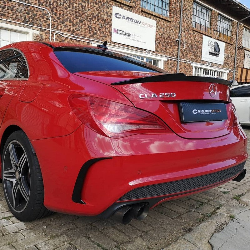 W117 V style boot spoiler