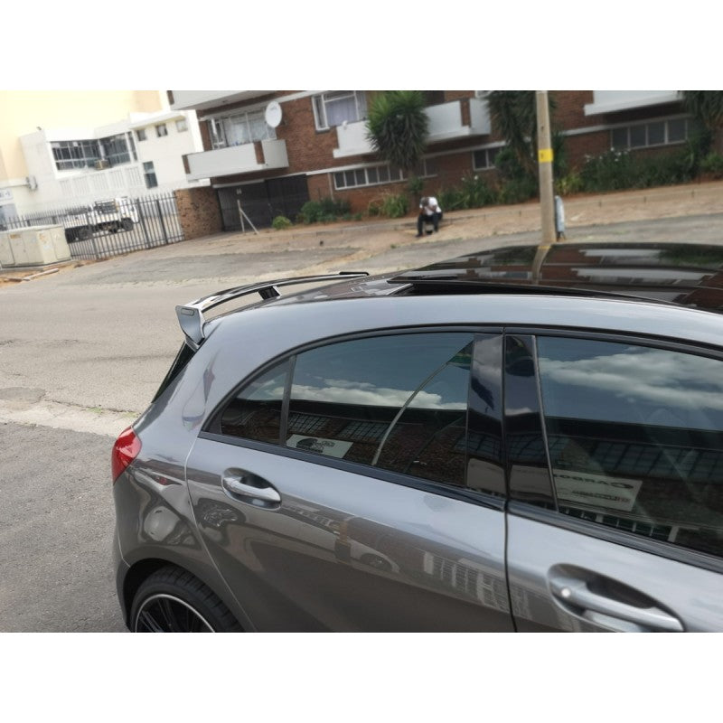 W176 B-Style roof spoiler (3pcs)