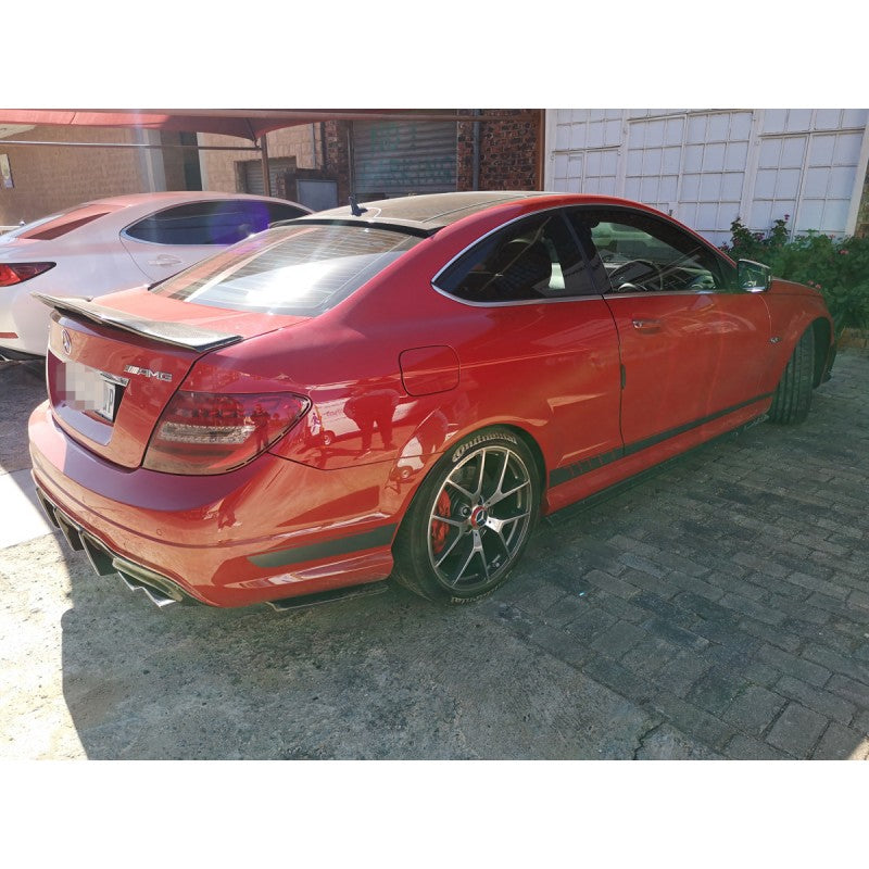 W204 4D R-style carbon fiber wing