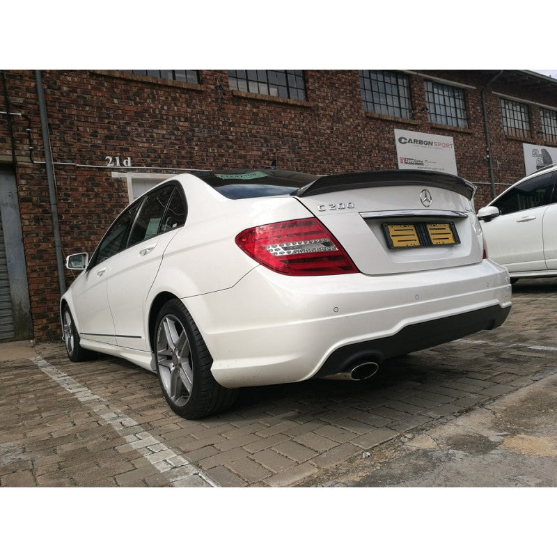 W204 4D VRS-style carbon fiber boot spoiler