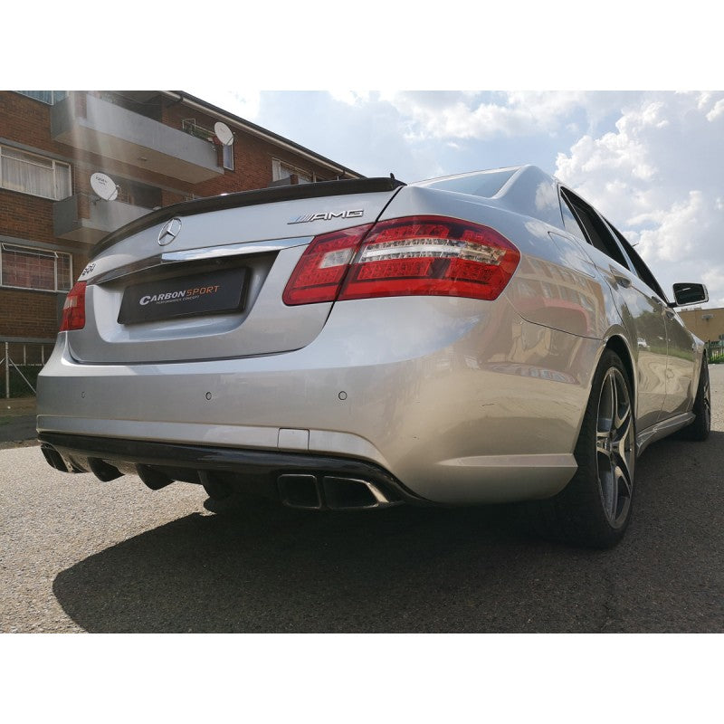 W212 E63 V style carbon fiber rear diffuser